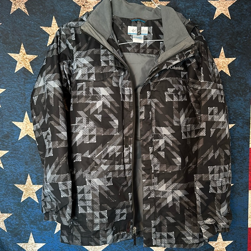 Kids Columbia jacket. Large. 14/16 Grey pattern. Unisex